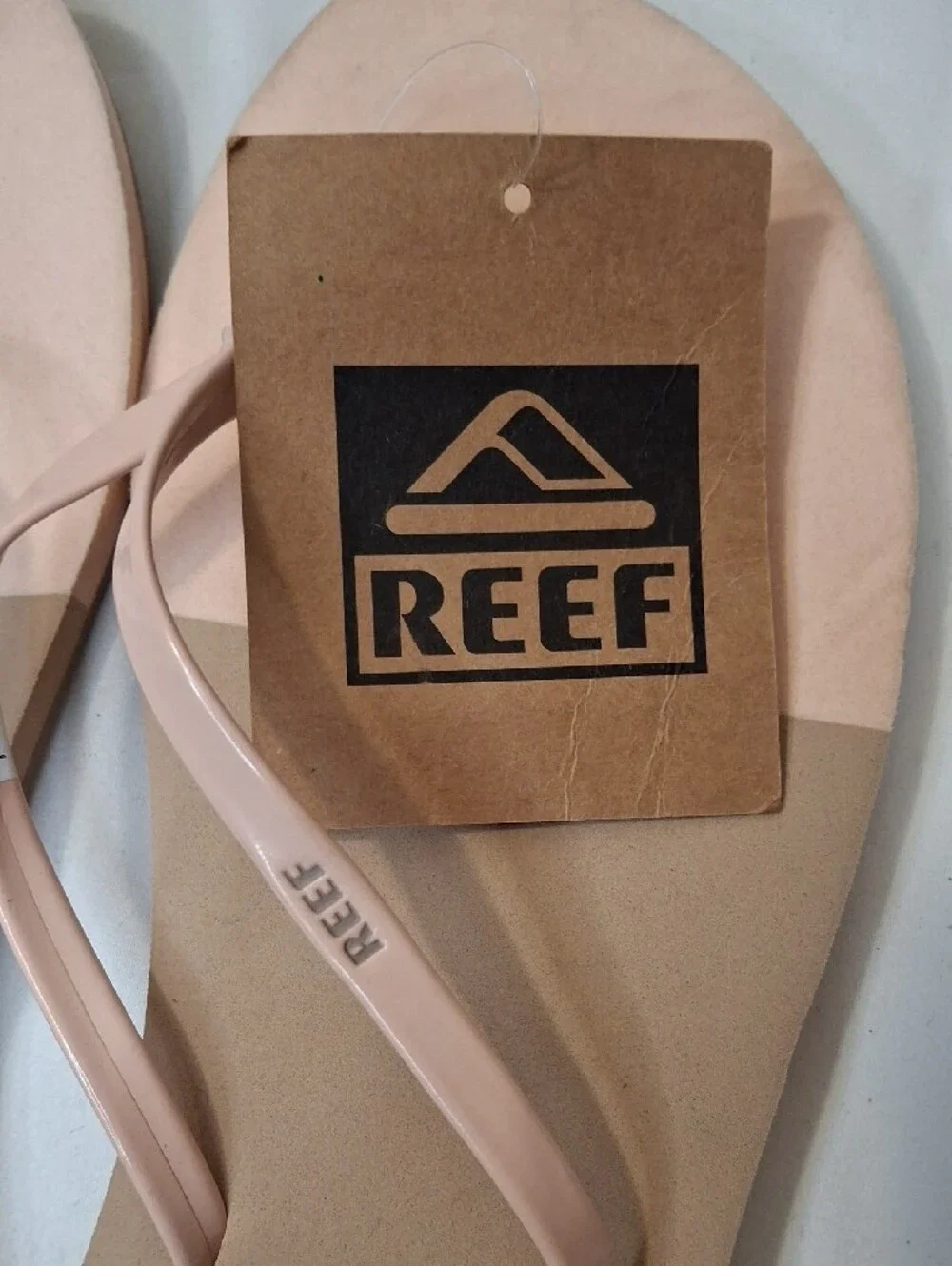 Reef Bliss Toe Dip Blush Pink Glossy Strap Flip Flops. New Wirh Tag